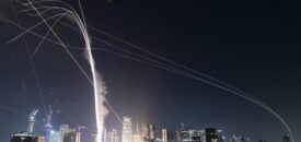 گسترش جنگ به سرزمین‌های اشغالی؛ لزوم توجه به شرایط حماسی کشور توسط همه مردم ایران